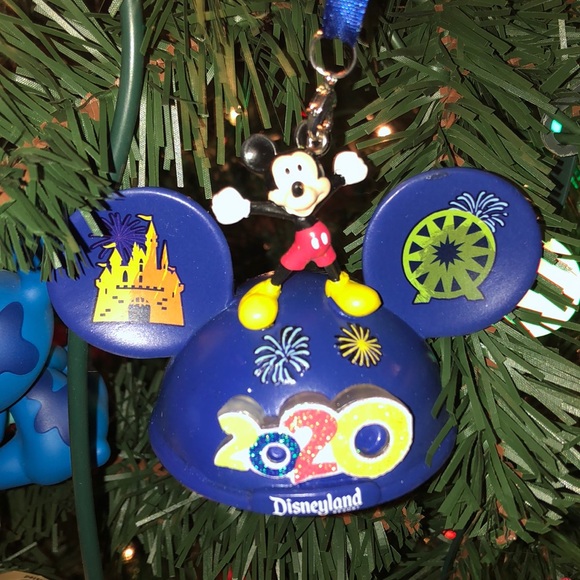 Disneyland 2020 Mickey Ears light up ornament NWT - Picture 2 of 7